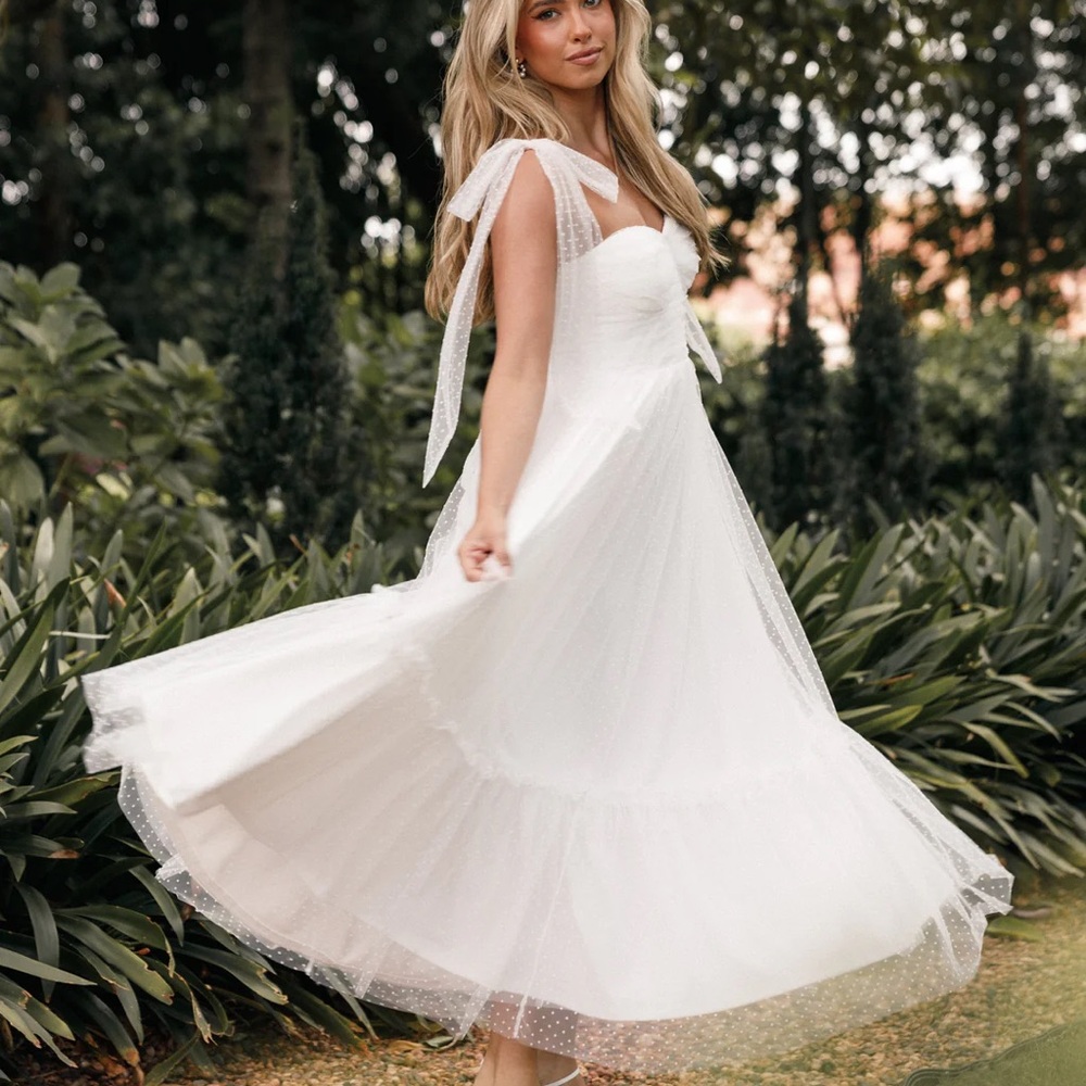 NWT PETAL & PUP Floret Bow Strap Sweetheart Midi Dress in "Off White"